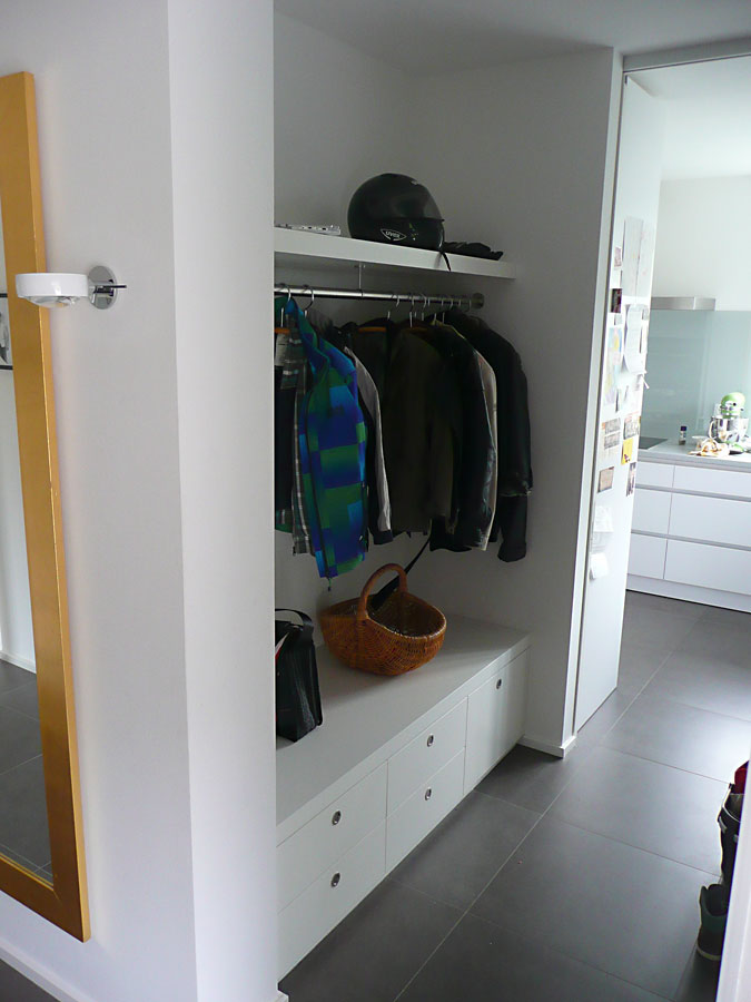 Garderobe mit Schubladen weiß lackiert Garderobe
